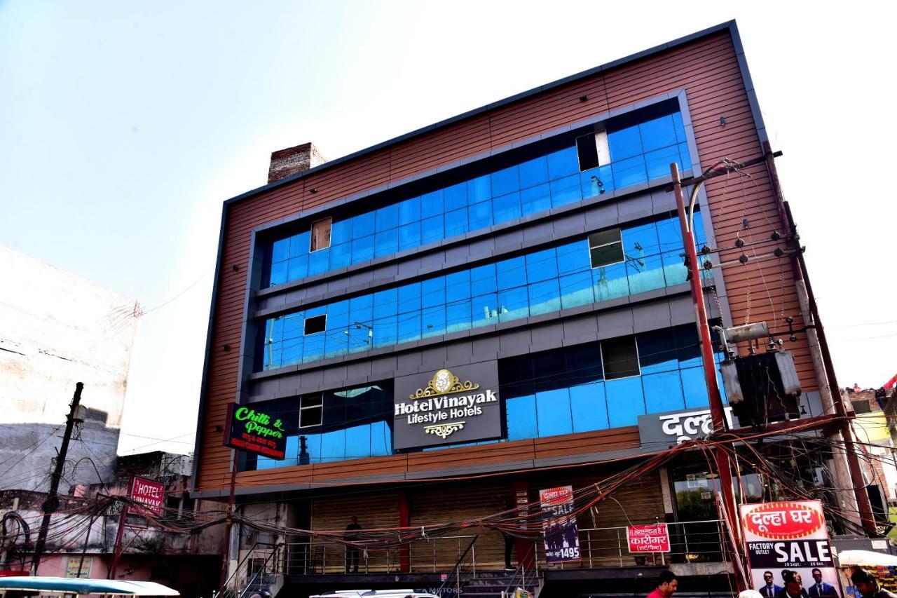 Hotel Vinayak Lucknow Ngoại thất bức ảnh